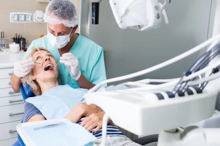 بهترین کلینیک دندانپزشکی در کرج کجاست؟