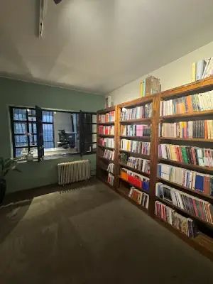 فضای کار اشتراکی در کافه کرج