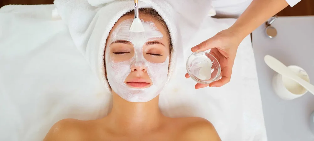 کلینیک تخصصی زیبایی آوا