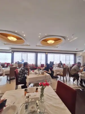 رستوران نایب شعبه سعادت آباد