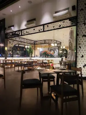 رستوران پستو سعادت آباد