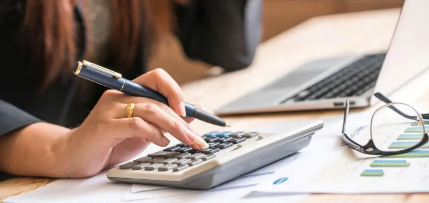 شرکت خدمات حسابداری در کرج پارسینا