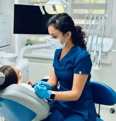 کلینیک دندانپزشکی آریا در سعادت آباد