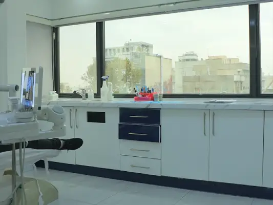 کلینیک دندانپزشکی دردیس در سعادت آباد