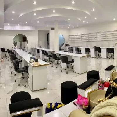 سالن بانک زیبایی در سعادت آباد