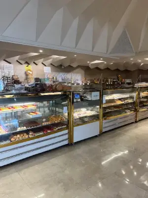 شیرینی فروشی بی بی در شهرک غرب