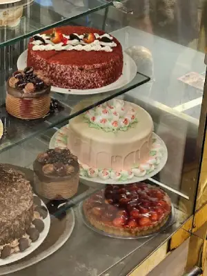 قنادی بی بی شعبه شهرک غرب