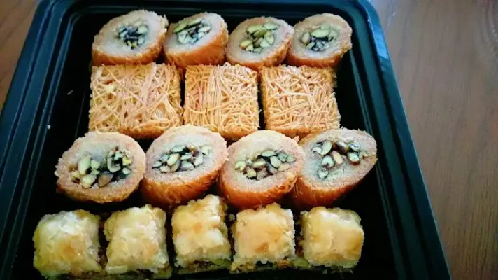قنادی لبنانی لیالی شهرک غرب