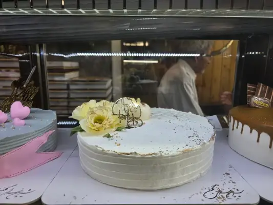 قنادی گلبن سعادت آباد تهران