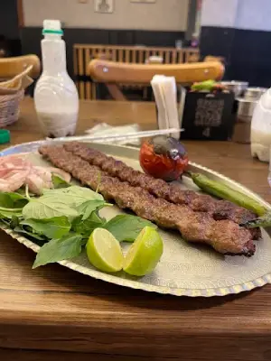 مزه کباب سعادت آباد تهران