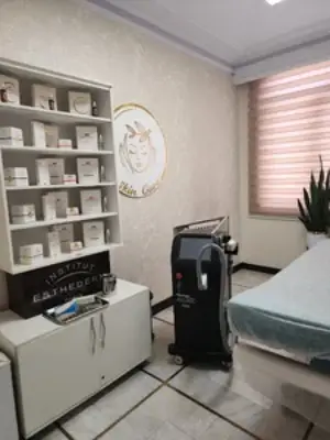 کلینیک زیبایی مولیان